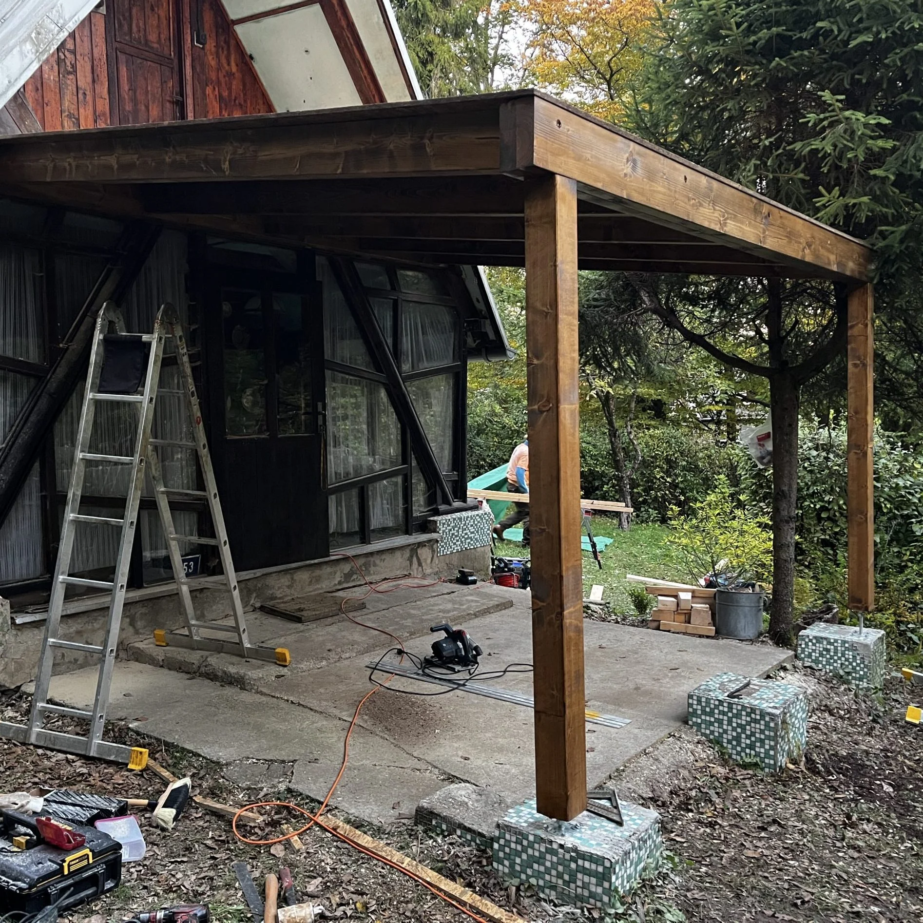Nová drevená pergola pri chate